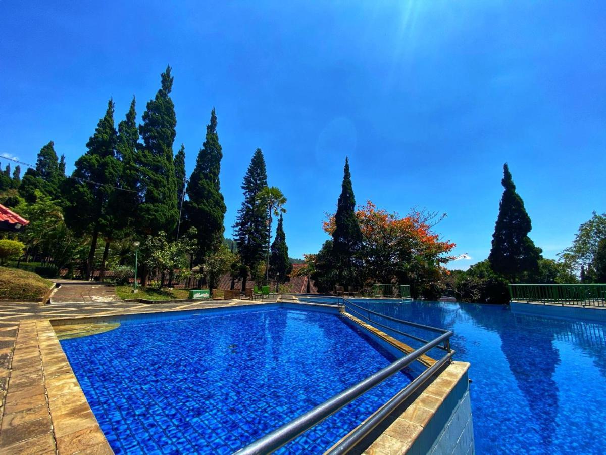 Grand Whiz Hotel Bromo Exterior foto
