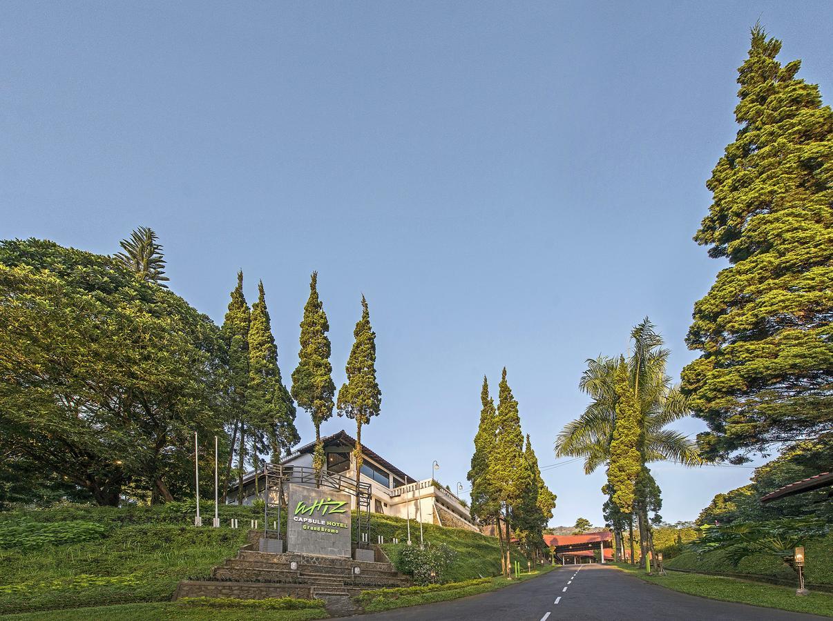 Grand Whiz Hotel Bromo Exterior foto