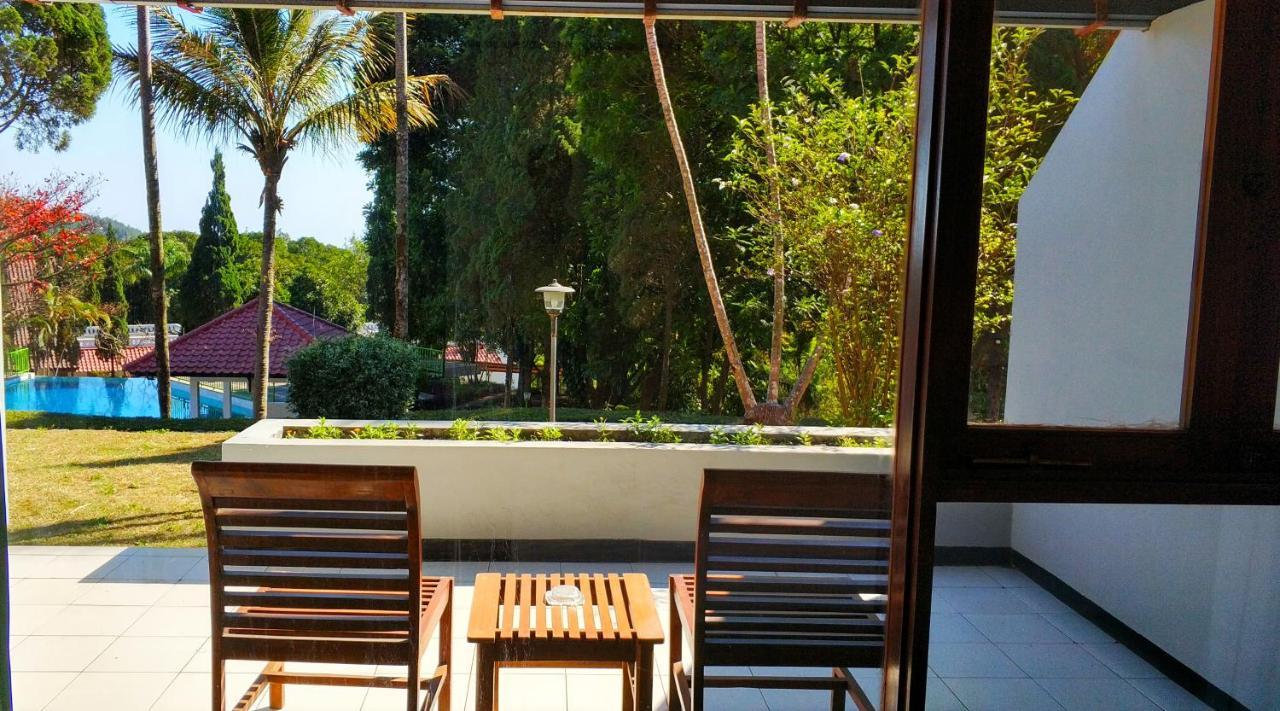 Grand Whiz Hotel Bromo Exterior foto